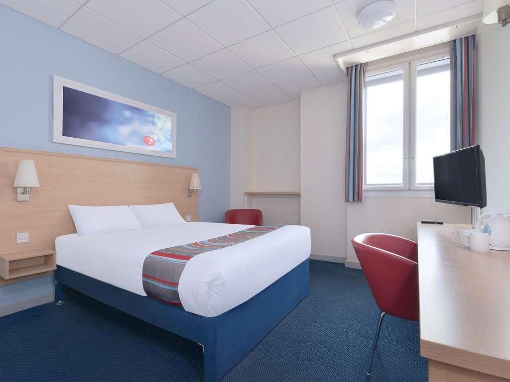 Travelodge Liverpool Central Номер фото