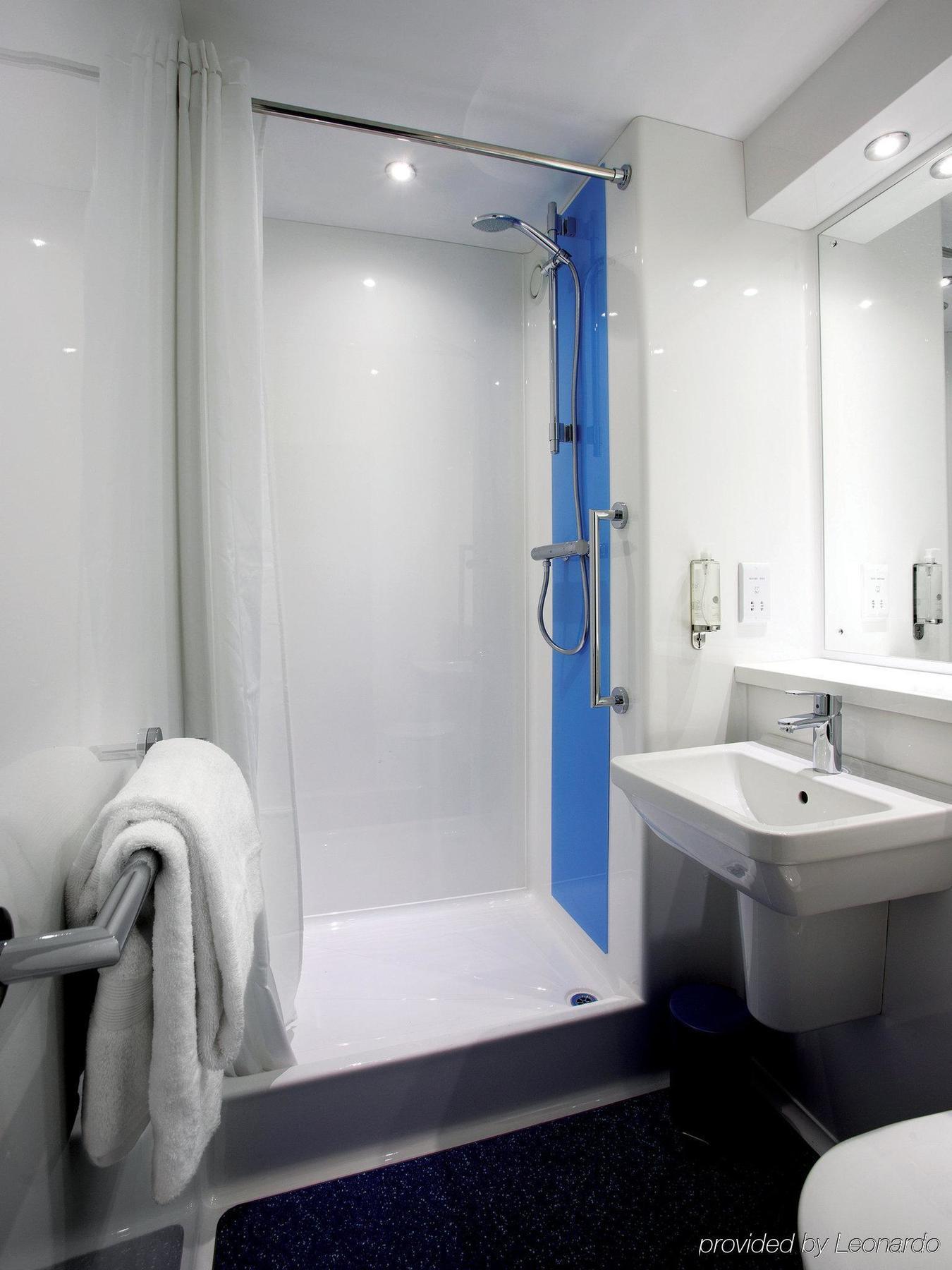 Travelodge Liverpool Central Екстер'єр фото