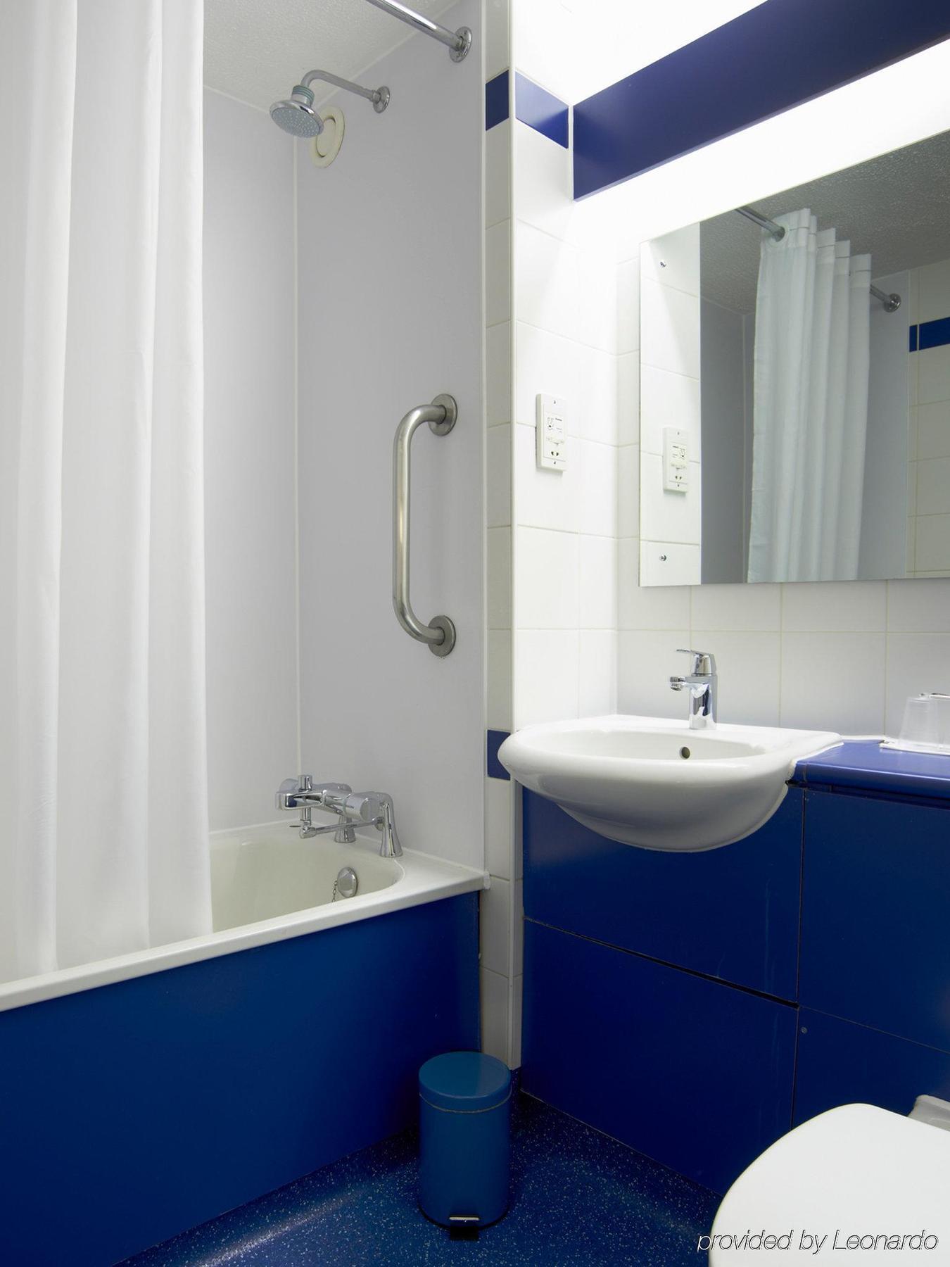Travelodge Liverpool Central Екстер'єр фото