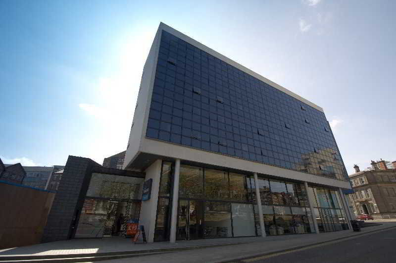 Travelodge Liverpool Central Екстер'єр фото
