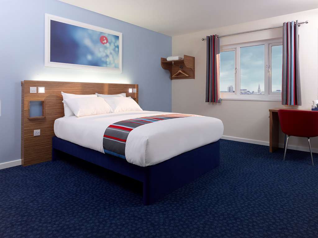 Travelodge Liverpool Central Номер фото
