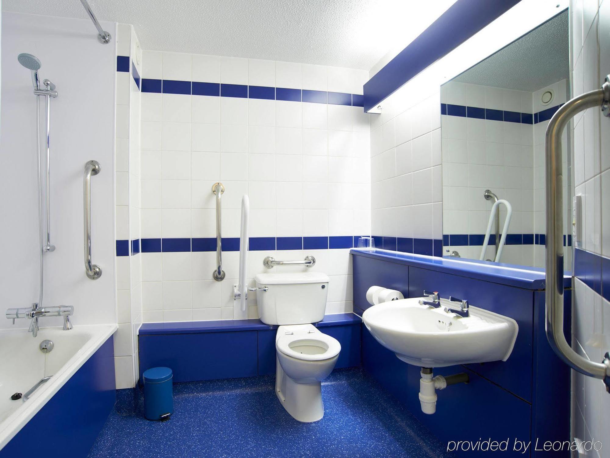 Travelodge Liverpool Central Екстер'єр фото